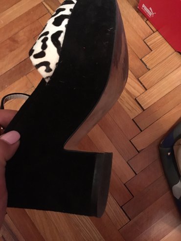 Ženske Sandale i Japanke: Zara sandale 38 velicina ali manji kalup37 po mojoj proceni,skoro nove na lalafo.rs - slika 2 Zara sandale 38 velicina ali manji kalup37 po mojoj proceni,skoro nove - Beograd - slika 2