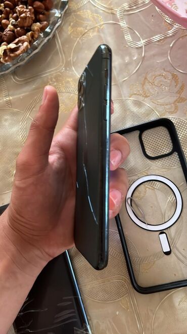 вытяжка 1000 куб м: IPhone 11 Pro Max, 256 GB