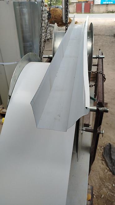 Кровля крыши: Желоба. отливы. слив. жолоб. отлив . тунике фон. чоро — 14