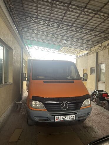 электронный матацикл: Жүк ташуучу унаа, Mercedes-Benz