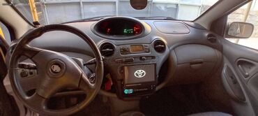 Toyota: Toyota Yaris: 1.3 l. | 2003 έ. Χάτσμπακ — 4