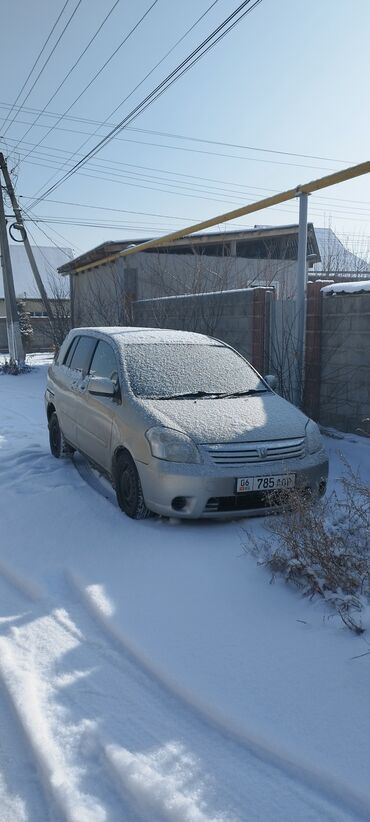 Toyota: Toyota Raum: 2003 г., 1.4 л, Автомат, Бензин