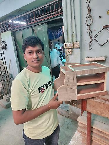 Građevinarstvo i proizvodnja: Wats app number Usluga: Posredovanje i dovođenje radne snage + — 9