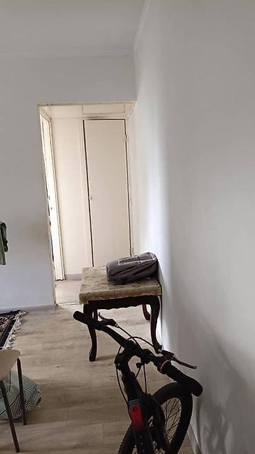 квартира в 4 мкр: 2 комнаты, 44 м², 7 мкр 104 серия, 4 этаж, Требуется ремонт — 6