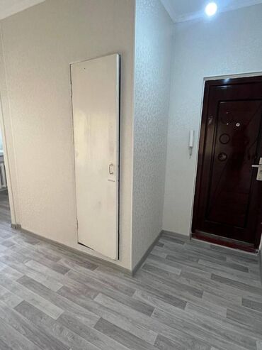 тоголок молдо фрунзе: 1 бөлмө, 36 кв. м, 105-серия, 6 кабат, Евроремонт