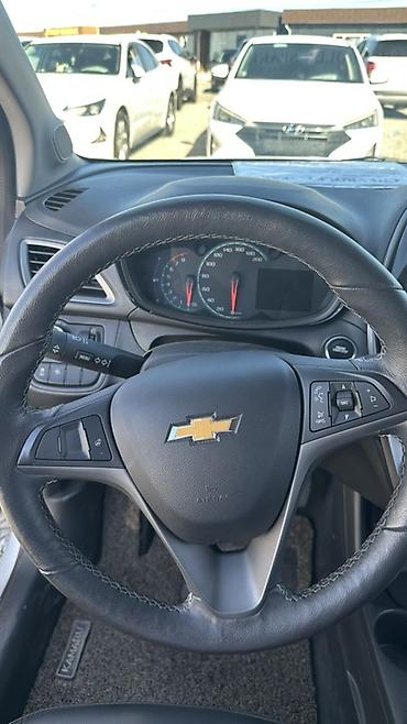 spark 1: Chevrolet Spark: 2020 г., 1 л, Автомат, Бензин, Хэтчбэк — 10