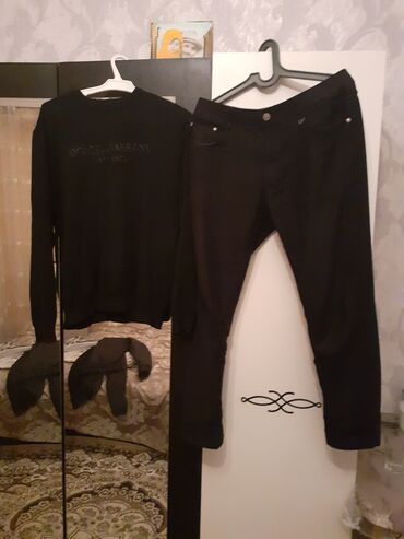 qizil saat kisi: Gencede satilir cins salvar Tomford razmer 32.birde jaket Dolce
