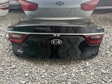 Передние фары: Крышка багажника Kia 2017 г., Б/у, цвет - Черный,Оригинал