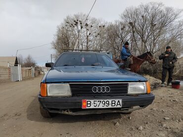 обмен автомобил: Audi 100: 1986 г., 1.8 л, Механика, Бензин, Седан