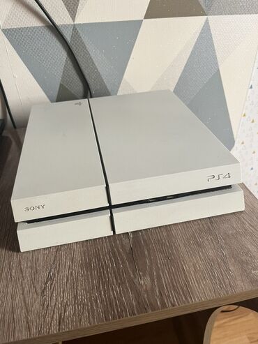 playstation avadanliq: Sony PlayStation 4 (ağ rəng) oyun konsolu Xüsusiyyətlər: - PS4