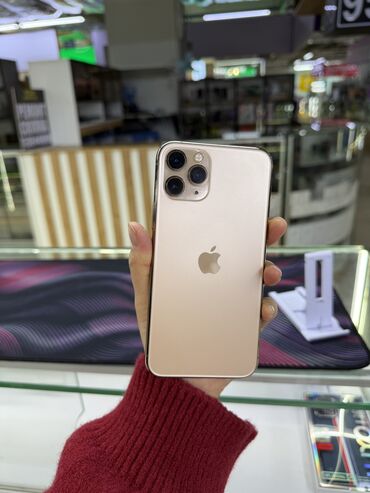 Apple iPhone: IPhone 11 Pro, Б/у, 64 ГБ, Зарядное устройство, Защитное стекло, Чехол