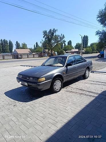 40 кузов: Mazda 626: 1990 г., 2 л, Механика, Бензин, Седан — 5
