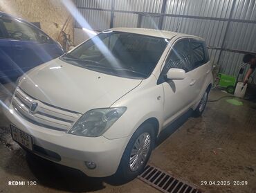 Toyota: Toyota ist: 2003 г., 1.3 л, Автомат, Бензин, Хэтчбэк