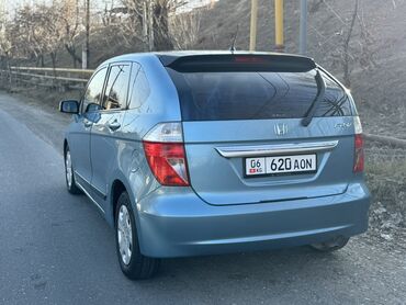 Honda: Honda FR-V: 2004 г., 1.7 л, Механика, Бензин, Минивэн — 3