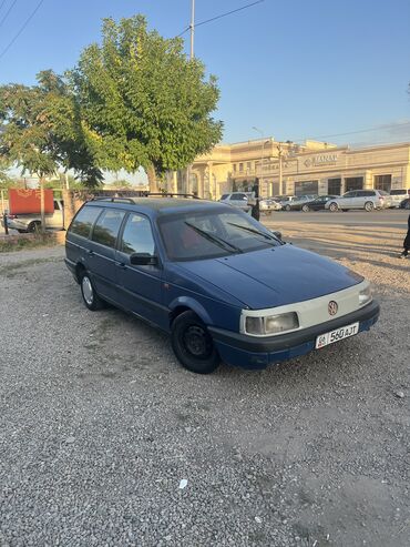 бантик на авто: Volkswagen Passat: 1989 г., 1.8 л, Механика, Бензин, Седан