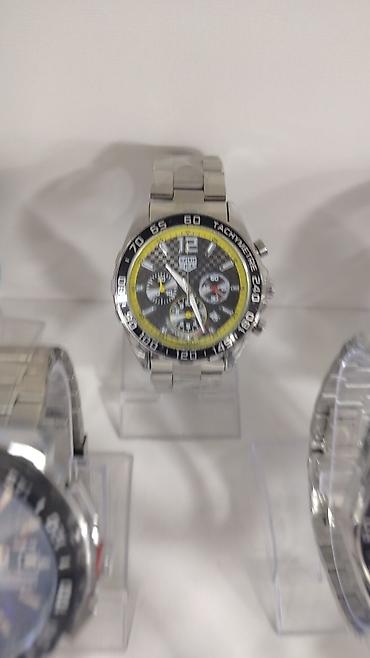 kisi sepi: TAG Heuer Formula 1 üslubunda xronoqraf qol saatları - Korpus və — 2