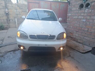 Daewoo Lanos: 2001 г., 1.5 л, Автомат, Бензин, Седан