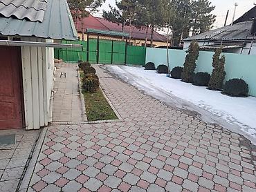 Долгосрочная аренда домов: 300 м², 6 комнат, Гоин, Без животных — 24