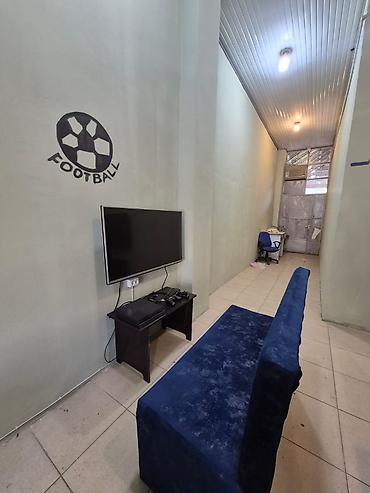 Hazır biznes: 3 ədəd PlayStation 4 Fat 500 gb 6 ədəd pult 4 ədəd TV 4 ədəd divan 4 — 9