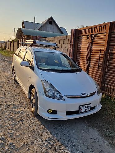 купить гибридный автомобиль: Toyota WISH: 2004 г., Автомат, Бензин, Минивэн — 7