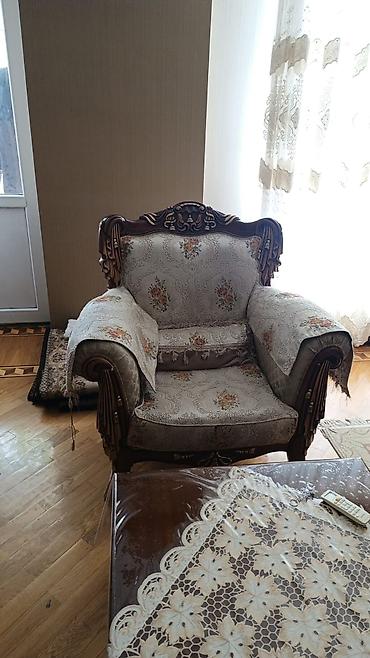 divan ortukleri: Klassik üslubda qonaq otağı dəsti - 3 nəfərlik divan və 2 ədəd kreslo — 1