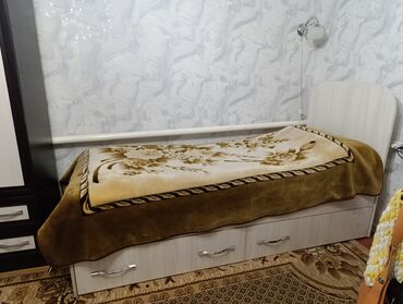 Односпальные кровати: Односпальная кровать, Б/у, С матрасом, Другой материал, длина - 204 см