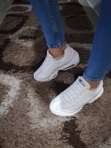 Women's Sneakers and athletic shoes: Nike, 38, bоја - Bela — 9