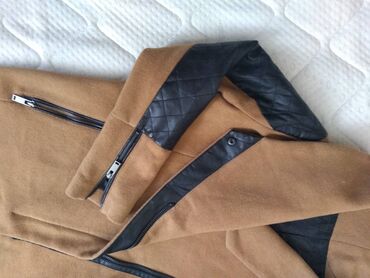 Kaputi: Camel zenski kaput vel 38-40Prelep model, efektan kaput camel boje sa — 11