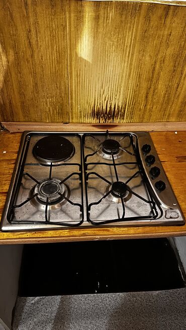 Otaqların uzunmüddətli kirayəsi: Merkezde 1 otaqli ev -da lalafo.az — 11 Otaqların uzunmüddətli kirayəsi: Merkezde 1 otaqli ev — 11