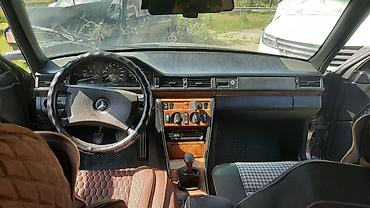 выхлоп мерс 124: Mercedes-Benz W124: 1991 г., 2.3 л, Механика, Бензин, Седан — 6