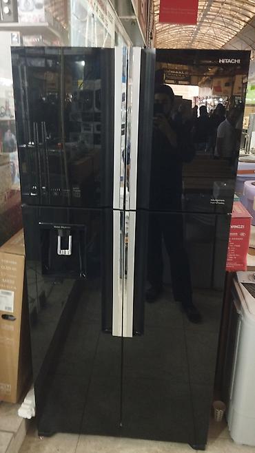 mini soyuducu: Hitachi R-W660PUC7 GBK - Rəng: parlaq qara (güzgü effekti), mərkəzdə — 1
