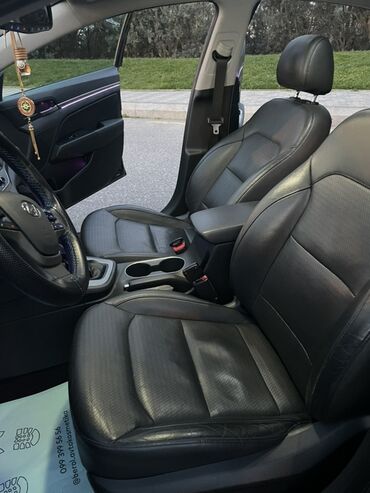 Hyundai: Hyundai Elantra: 2 l | 2016 il Sedan — 12