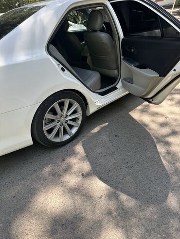 панель торпедо камри 30: Toyota Camry: 2013 г., 2.5 л, Автомат, Гибрид, Седан