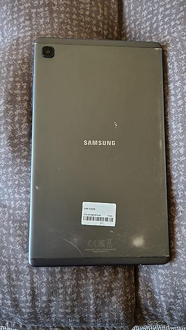 Samsung Galaxy Tab A7 Lite tablet, model SM-T220, u sivoj boji
