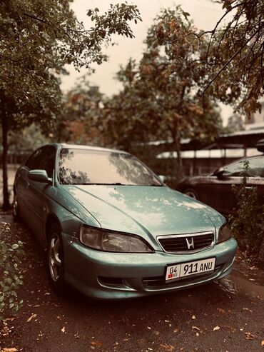 через банк машина: Honda Accord: 2001 г., 2 л, Автомат, Бензин, Седан