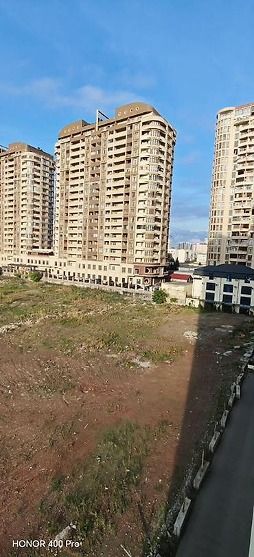 sekide: 3 otaqlı mənzil – şəhər mənzərəsi ilə Planlaşdırma: - Studia tipli — 10