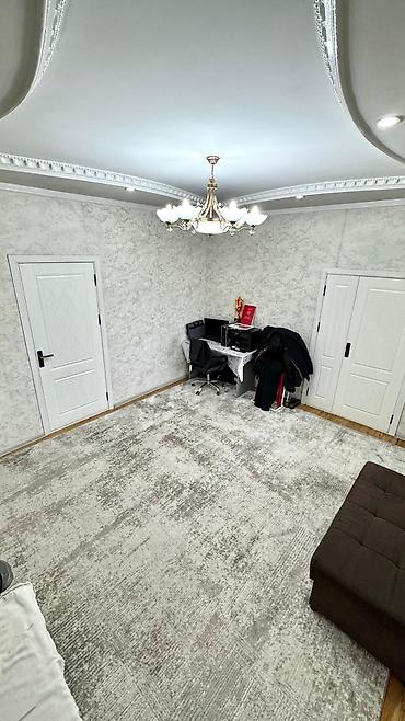 Продажа коттеджей и домов: Просторный частный дом с огражденным двором и откатными воротами. - — 6