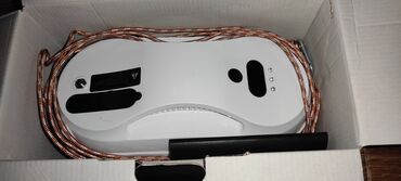 Maqnitli şüşə silən: Pəncərə təmizləmə roboti (automa­tik). İki dairəvi fırça/pad ilə şüşə — 6