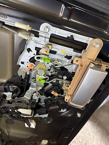 keyless go: Задняя левая дверная ручка Дверная ручка Kia Б/у, Оригинал — 4