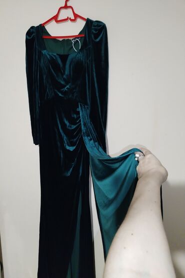 Haljine: Duga večernja haljina od baršuna – tamnozelena (smaragdna) - — 7