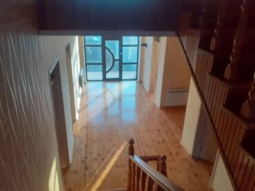 Həyət evləri və villaların satışı: 6 otaqlı, 250 kv. m — 3