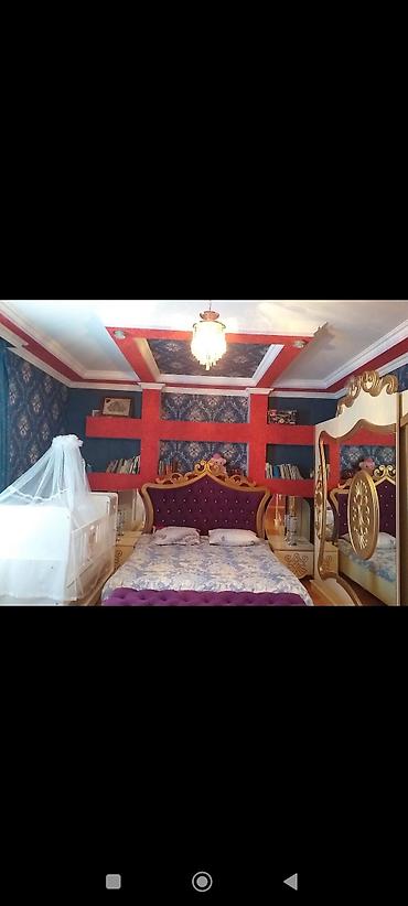 Uzunmüddətli kirayə mənzillər: Həyətyanı torpaq sahəsi 1 hektardır. Həyətdə bir böyük tövlə, 3 dam, 1 — 9