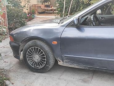 Унаа: Mitsubishi Galant: 1997 г., 2 л, Кол менен иштөөчү, Бензин, Седан — 10