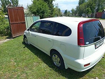 полу присеп: Honda Stream: 2002 г., Бензин, Минивэн — 4