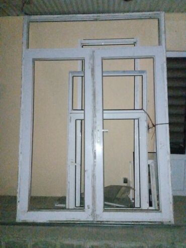 Ворота и комплектующие: Ağ rəngli PVC pəncərə çərçivələri müxtəlif ölçülərdə və