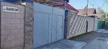 Распашные ворота: Металлические ворота с калиткой - Распашные ворота из стального — 4