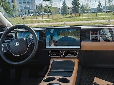 Другие детали салона: Электромобиль LEAPMOTOR — интерьер и мультимедиа премиум-класса — 9