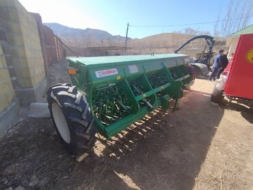 сельхозтехника трактор: Сеялка турецкий, алмашылат, варианттар бар. 28 ряд, беде сепкич