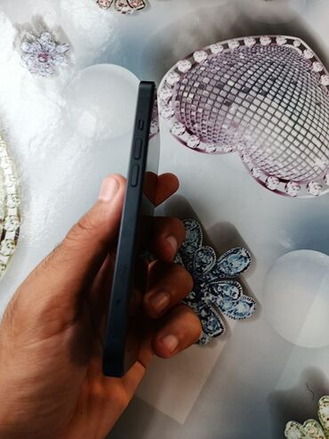 i̇şlenmiş soyducu: IPhone 13, 128 GB, Qara, Face ID