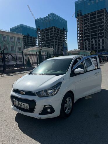 chevrole monza: Chevrolet Spark: 2017 г., 1 л, Автомат, Бензин